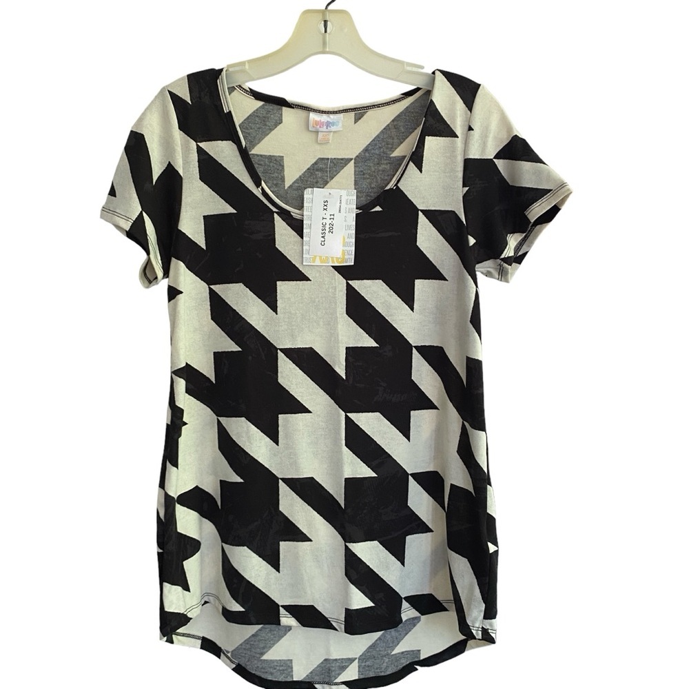 LulaRoe CLASSIC Black & White/Cream Houndstooth Tee NWT Size XXS